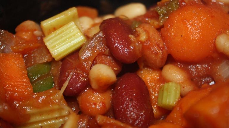 Naked Chef Myrin New Sweet potato - ginger featured veggie chili